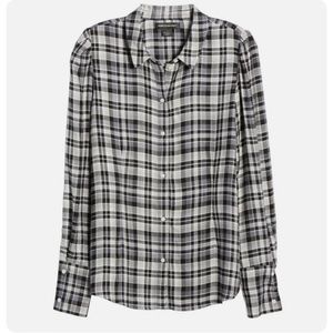 Something Navy Fitted Flannel Women’s Black and White Plaid Size XS